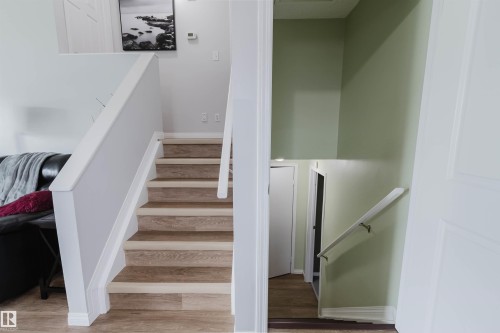 6 Kiniski Crescent, Edmonton, AB - Indoor Photo Showing Other Room