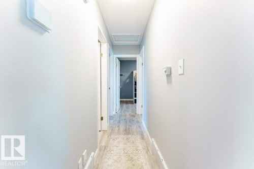 7012 44 Avenue, Edmonton, AB - Indoor Photo Showing Other Room