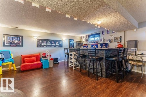 7012 44 Avenue, Edmonton, AB - Indoor