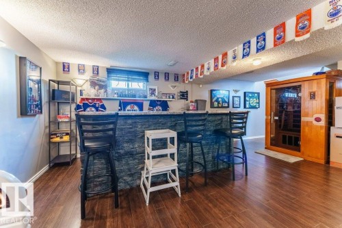 7012 44 Avenue, Edmonton, AB - Indoor