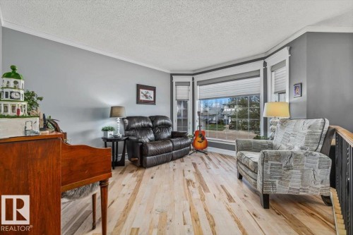62 La Costa Fairway Close, Stony Plain, AB - Indoor Photo Showing Living Room