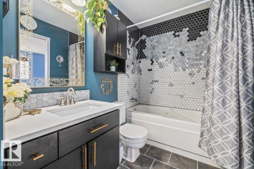 62 La Costa Fairway Close, Stony Plain, AB - Indoor Photo Showing Bathroom