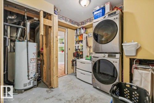 62 La Costa Fairway Close, Stony Plain, AB - Indoor Photo Showing Laundry Room