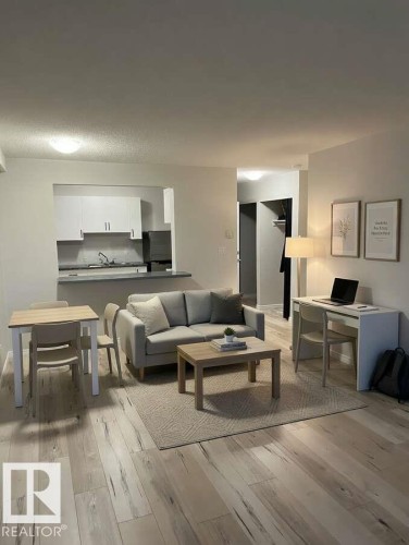 B2 10620 104 Street, Edmonton, AB - Indoor Photo Showing Living Room