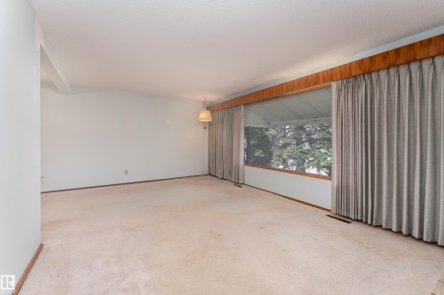 3711 118 Street, Edmonton, AB - Indoor Photo Showing Other Room