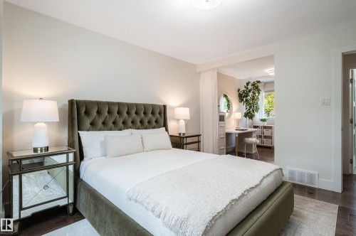 Bedroom featuring hardwood flooring and a dedicated alcove space - 14604 92A Avenue, Edmonton, AB - Indoor Photo Showing Bedroom