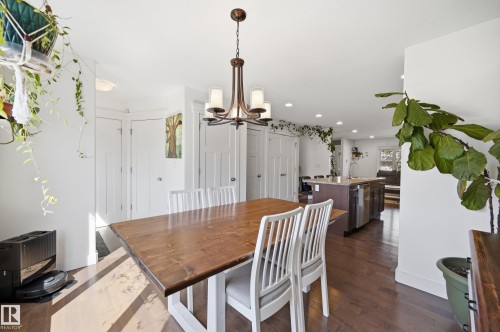140 Allard Way, Fort Saskatchewan, AB - Indoor Photo Showing Dining Room