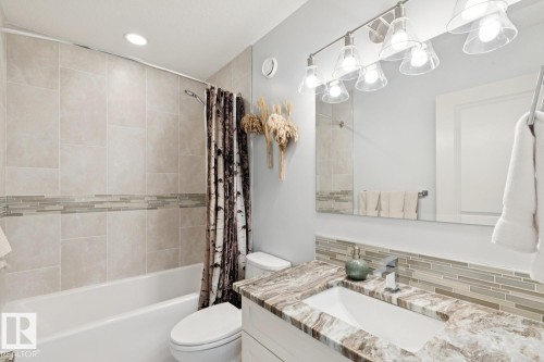3813 111 Avenue, Edmonton, AB - Indoor Photo Showing Bathroom