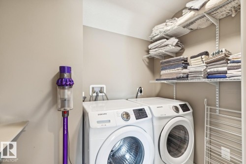 3813 111 Avenue, Edmonton, AB - Indoor Photo Showing Laundry Room