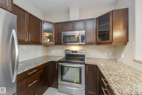 317 6083 Maynard Way, Edmonton, AB - Indoor Photo Showing Kitchen