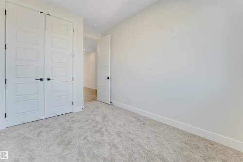 22807 80 Avenue, Edmonton, AB - Indoor Photo Showing Other Room