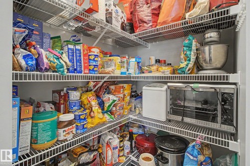 7363 179 Avenue, Edmonton, AB - Indoor With Storage