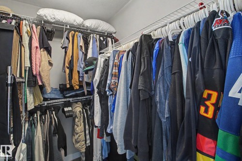 7363 179 Avenue, Edmonton, AB - Indoor With Storage