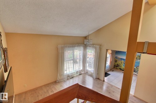 230 Chateau Place, Edmonton, AB - Indoor
