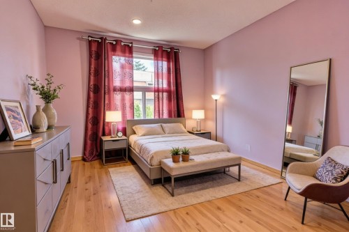 230 Chateau Place, Edmonton, AB - Indoor Photo Showing Bedroom