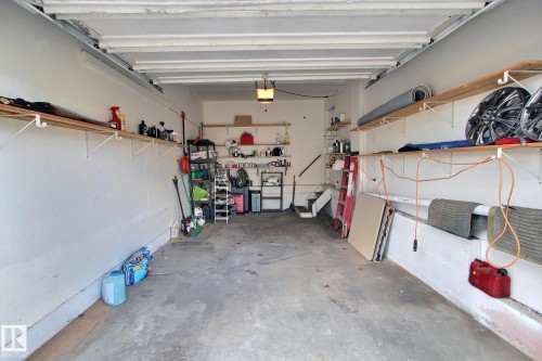 230 Chateau Place, Edmonton, AB - Indoor Photo Showing Garage