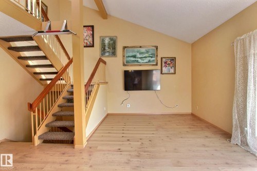 230 Chateau Place, Edmonton, AB - Indoor Photo Showing Other Room