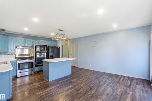42 Patterson Cr, St. Albert, AB - Indoor Photo Showing Kitchen