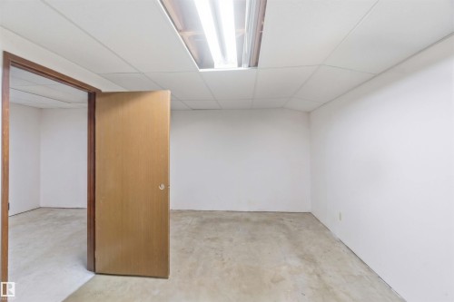 42 Patterson Cr, St. Albert, AB - Indoor Photo Showing Other Room