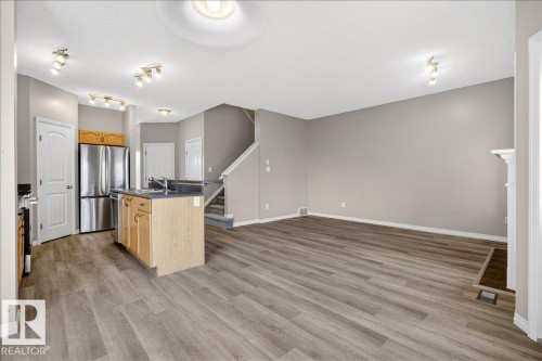 99 Birch Place, Fort Saskatchewan, AB - Indoor Photo Showing Kitchen