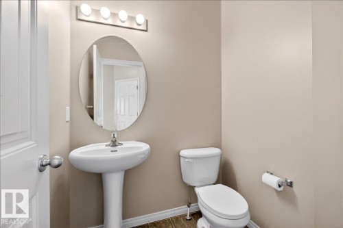 99 Birch Place, Fort Saskatchewan, AB - Indoor Photo Showing Bathroom
