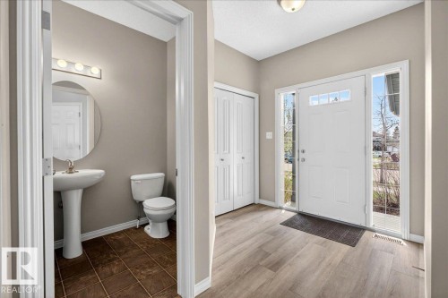 99 Birch Place, Fort Saskatchewan, AB - Indoor Photo Showing Bathroom