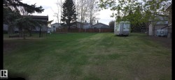 40 Woodbend Crescent Warburg, AB T0C 2T0