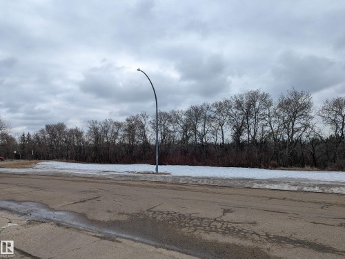 1870 111A Street, Edmonton, AB - Outdoor With View
