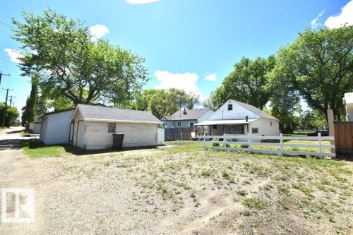 11407 68 Street, Edmonton, AB 