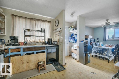 4409 42B Avenue, Leduc, AB - Indoor