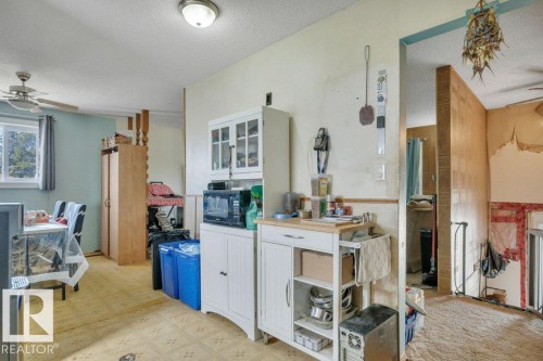 4409 42B Avenue, Leduc, AB - Indoor
