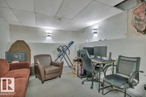 4409 42B Avenue, Leduc, AB - Indoor