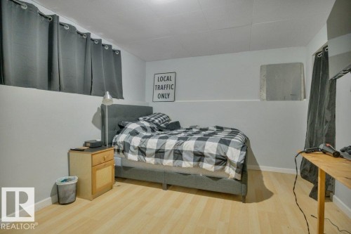 4409 42B Avenue, Leduc, AB - Indoor Photo Showing Bedroom