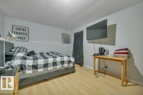 4409 42B Avenue, Leduc, AB - Indoor Photo Showing Bedroom