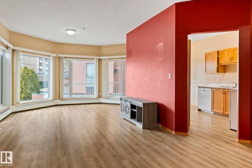 206 10809 Saskatchewan Drive Nw, Edmonton, AB - Indoor