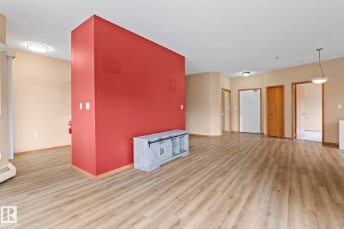 206 10809 Saskatchewan Drive Nw, Edmonton, AB - Indoor Photo Showing Other Room