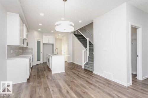 2907 64 Street, Edmonton, AB - Indoor Photo Showing Kitchen