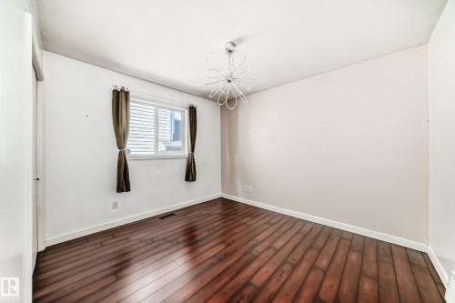 4823 147 Avenue, Edmonton, AB - Indoor Photo Showing Other Room