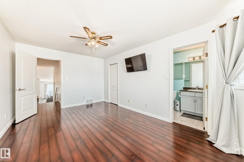 4823 147 Avenue, Edmonton, AB - Indoor Photo Showing Other Room