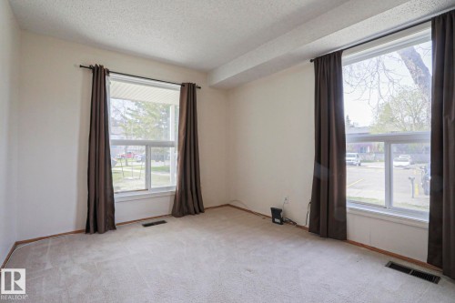 101 60 Alpine Place, St. Albert, AB - Indoor Photo Showing Other Room