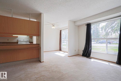 101 60 Alpine Place, St. Albert, AB - Indoor Photo Showing Other Room