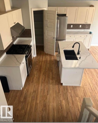 1699 Cunningham Way, Edmonton, AB - Indoor