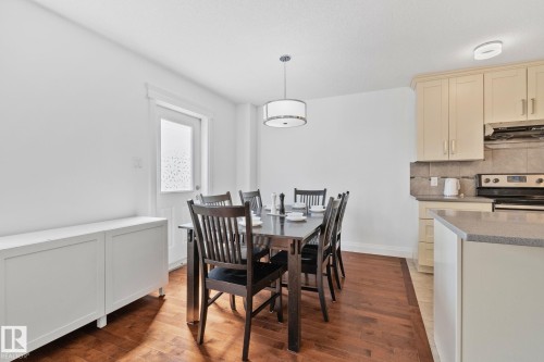 10813 66 Avenue, Edmonton, AB - Indoor