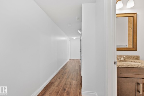 10813 66 Avenue, Edmonton, AB - Indoor Photo Showing Other Room