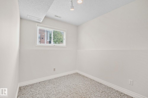 Empty room - 18903 70 Avenue, Edmonton, AB - Indoor Photo Showing Other Room