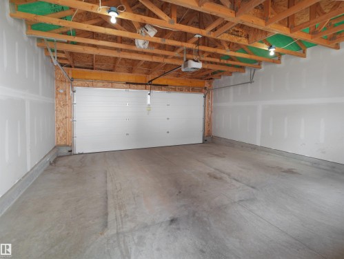 7766 Eifert Crescent, Edmonton, AB - Indoor Photo Showing Garage
