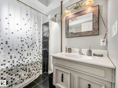 9735 155 Street, Edmonton, AB - Indoor Photo Showing Bathroom