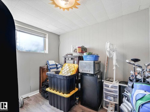 9735 155 Street, Edmonton, AB - Indoor