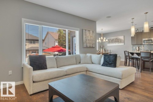 6824 19A Avenue, Edmonton, AB 