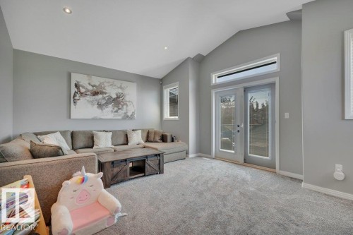 6824 19A Avenue, Edmonton, AB 